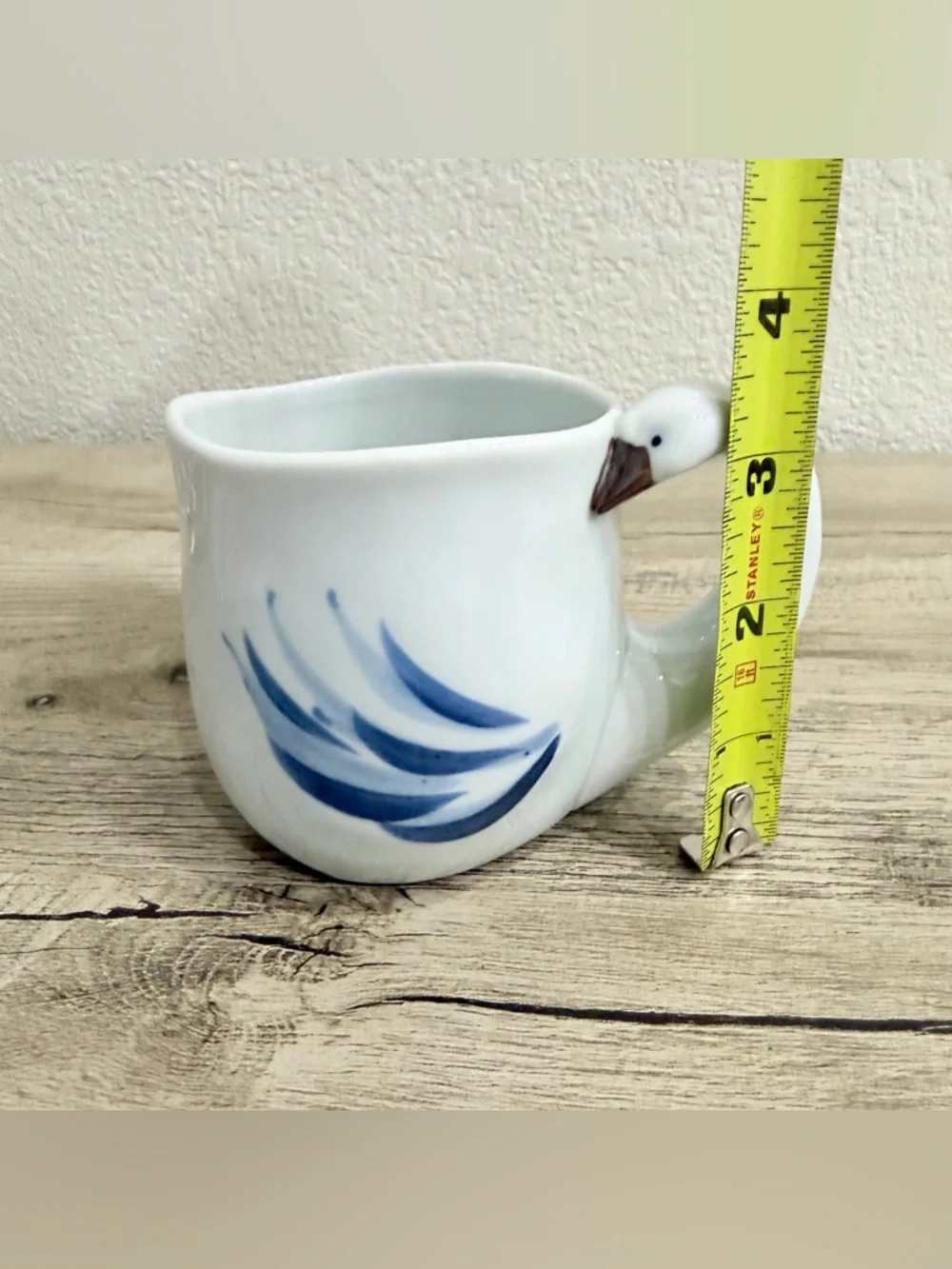 VTG  Takahashi Japan Swan Handle Coffee Tea Mug White Blue Ceramic Cottagecore